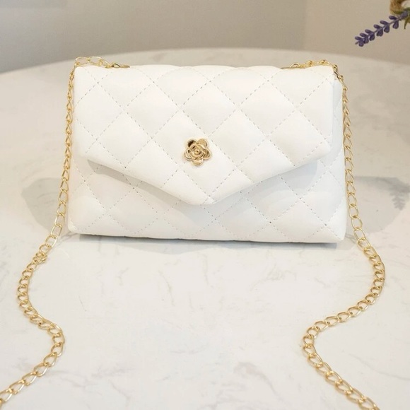 Mini Quilted Chain Crossbody bag - Picture 1 of 1